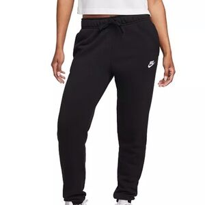 Nike Women's Sportswear Club Fleece Mid-Rise Black Jogger Pants